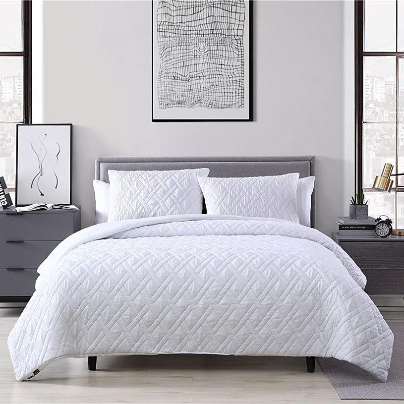 Skorter | 3-Piece: Embossed Quilted Larch Bedspread Set