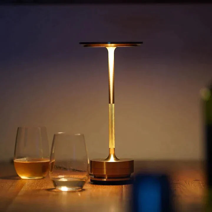 Skorter | Minimal LED table lamp