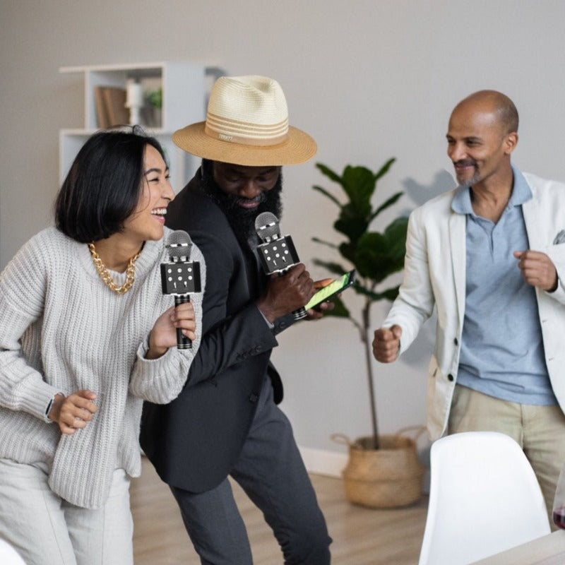 Skorter | Portable Karaoke Microphone - Microphone with Built-in Bluetooth Speaker - Compatible with IOS and Android Devices