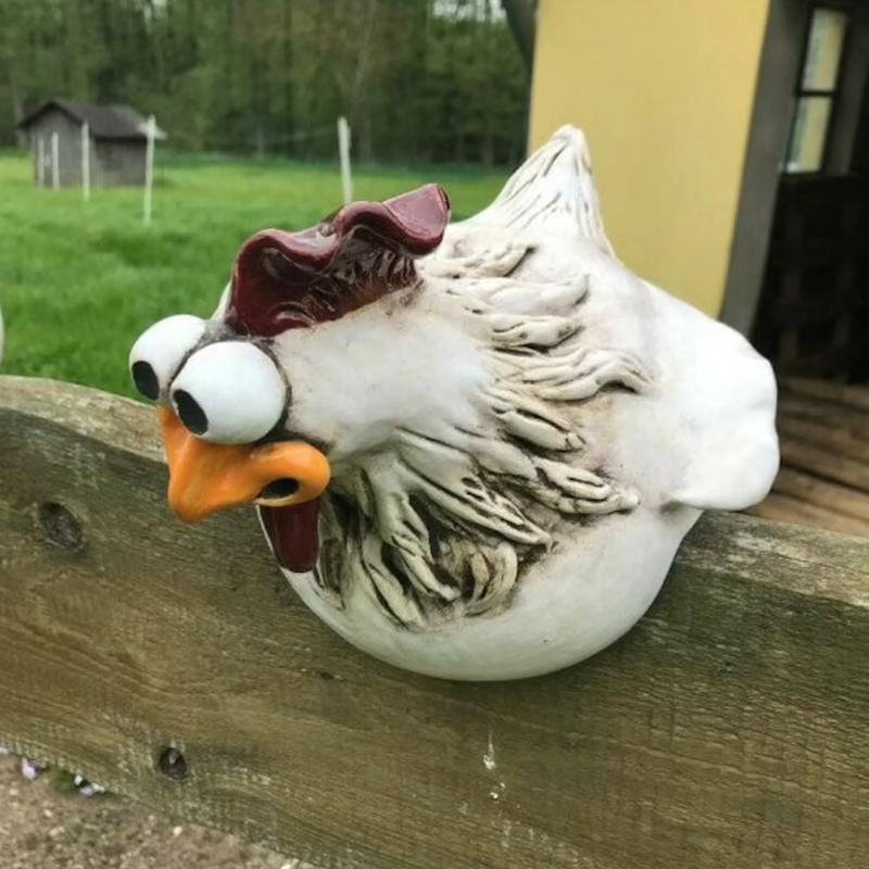 Skorter | Big Eye Hen Resin Handicraft