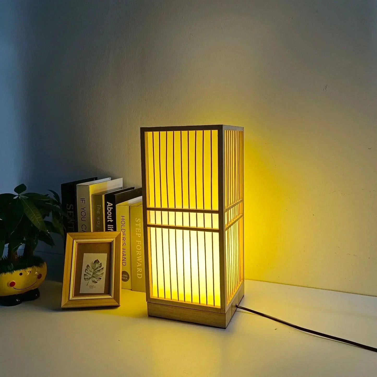 Skorter | Japanese Bamboo Table Lamp with Warm Light