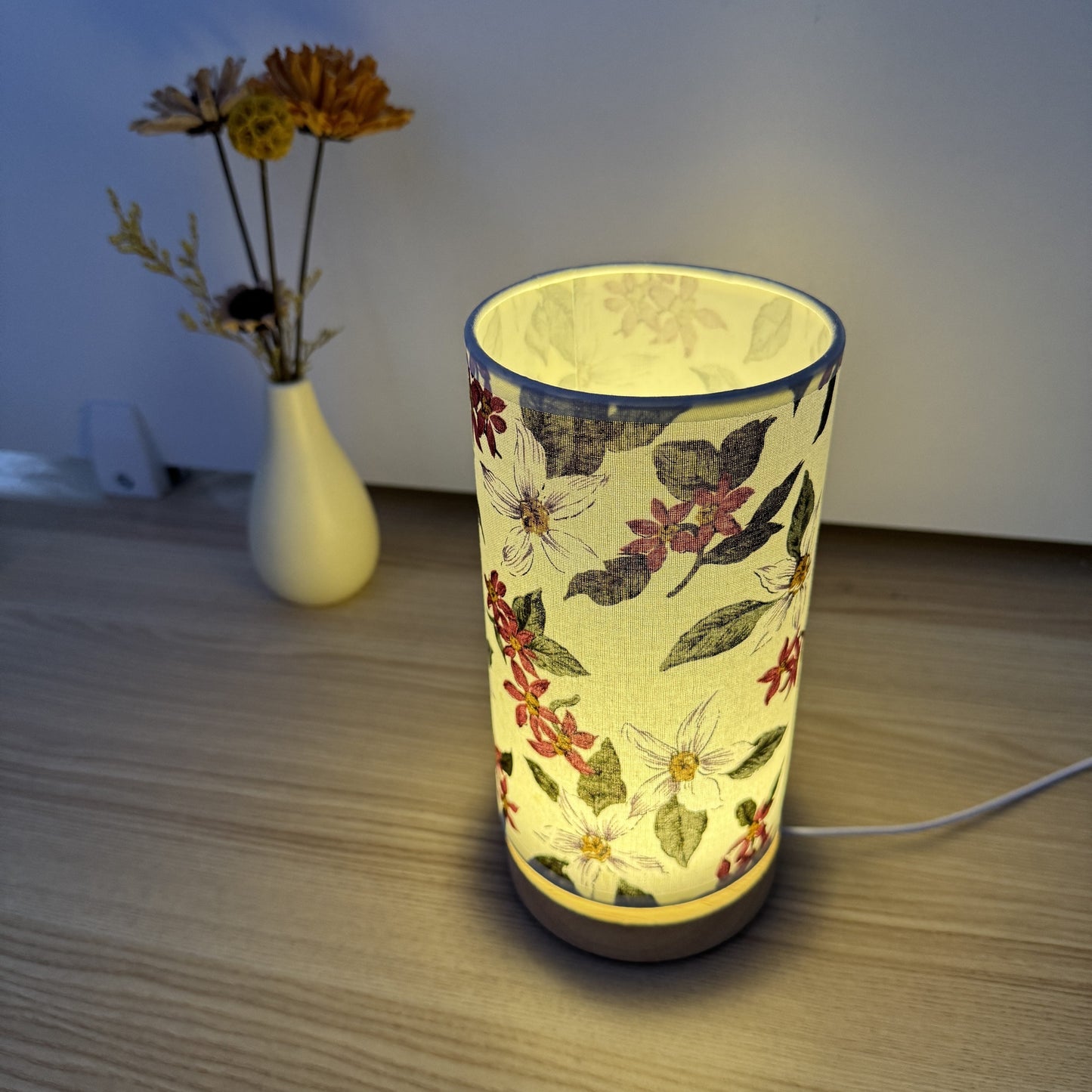 Skorter | HoutLys - Creative Wood Table Lamp with LED