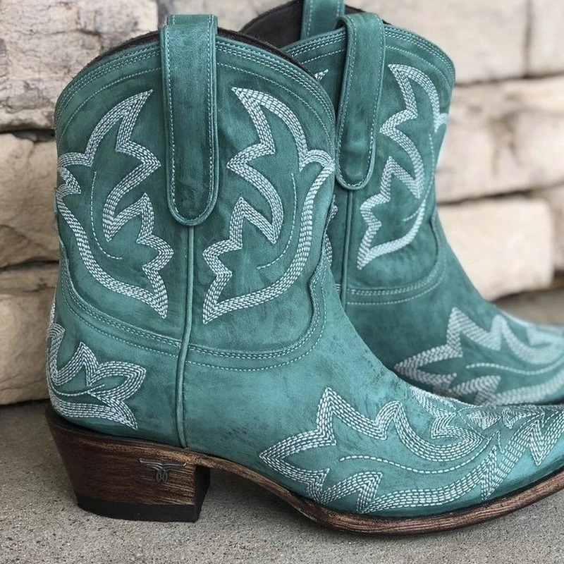 Skorter | Embroidered Cowboy Boots made of Leather