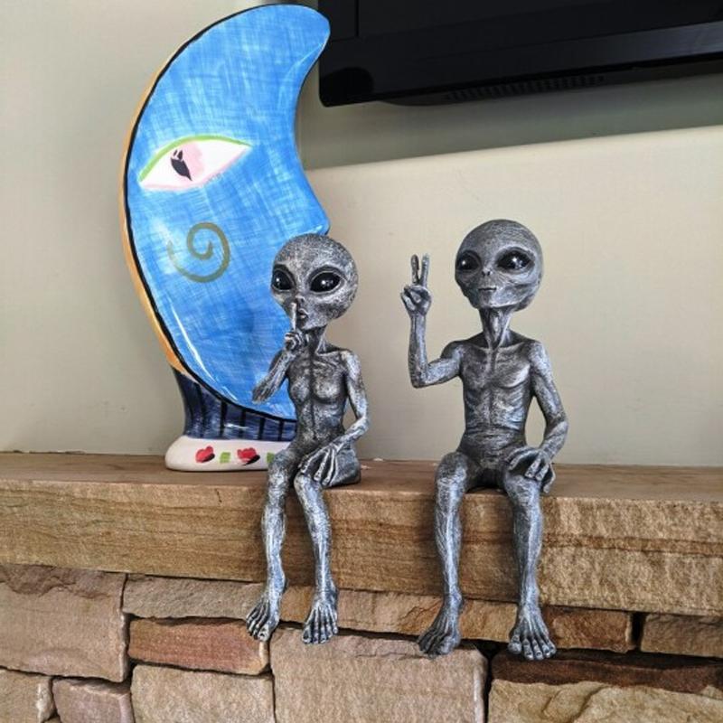 Garden Statue Alien