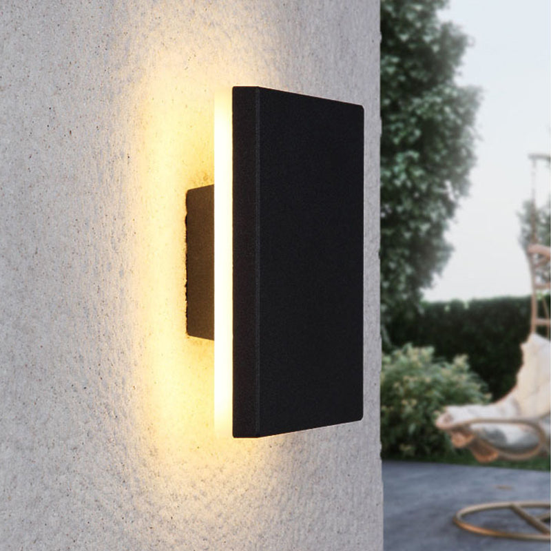 Skorter | LunaGlow - Minimalist LED Wall Lamps Black Metal for Garden and Hallway