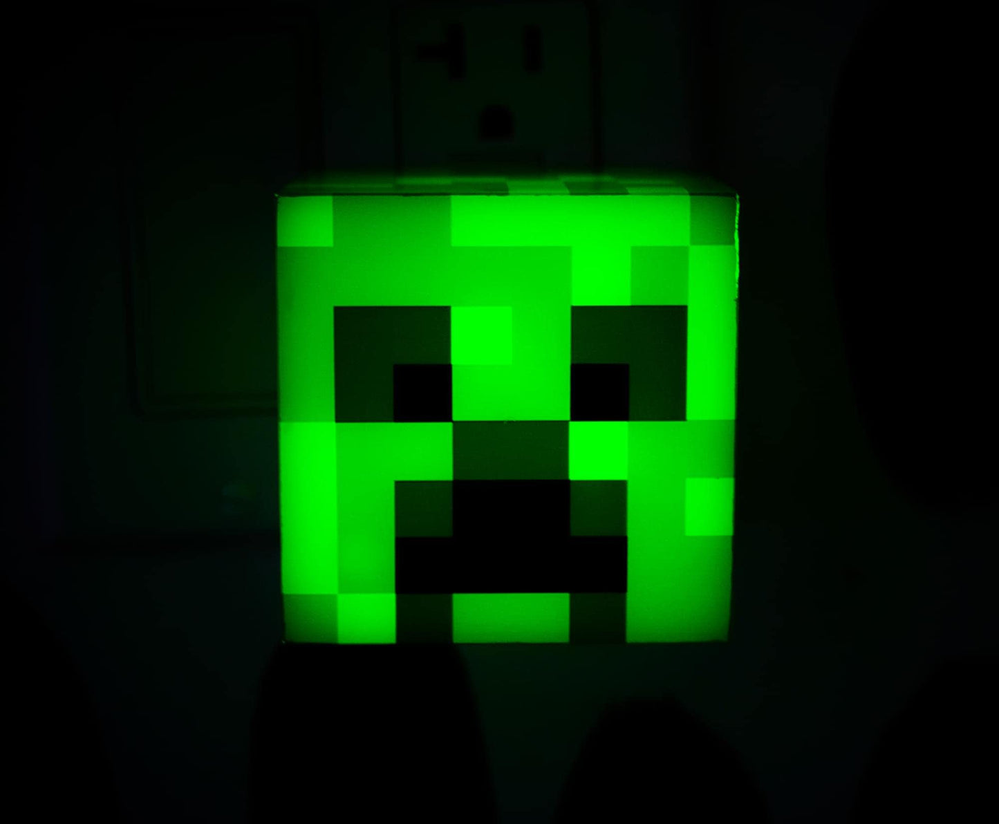Skorter | Minecraft Green Creeper Night Light | Led Auto Dusk To Dawn Sensor | Children's Room Decor