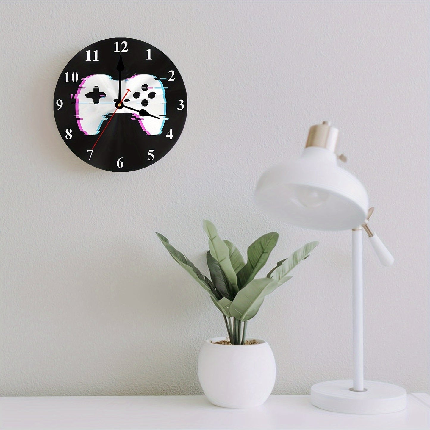 Skorter | Round Wall Clock for Gamers - Wooden Clock with Battery, 25.4cm