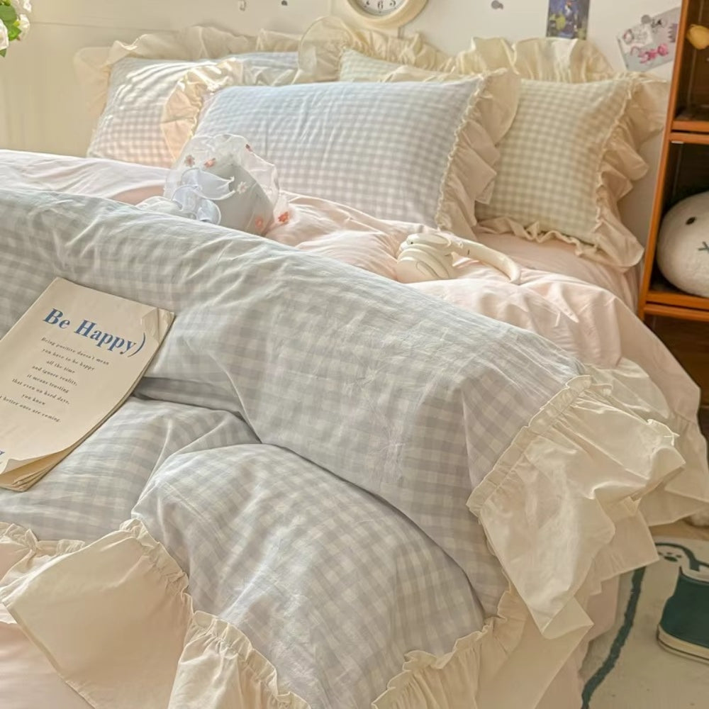 Skorter | Gingham Check Ruffled Edges Bedding Set