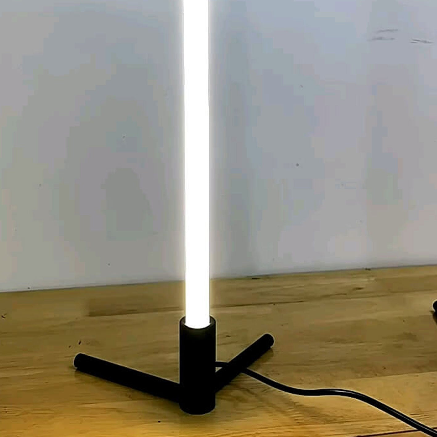 Skorter | Luminix Bar LED Table Lamp | Minimalist Design | Night Light & Ambient Lighting | Modern & Decorative