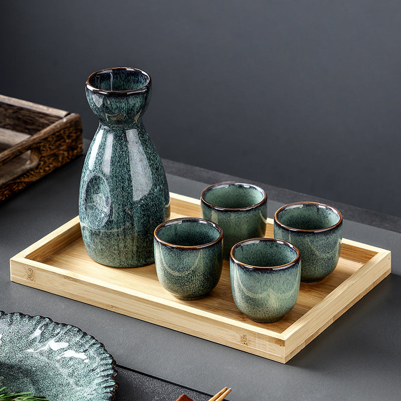 Skorter of authentic sake