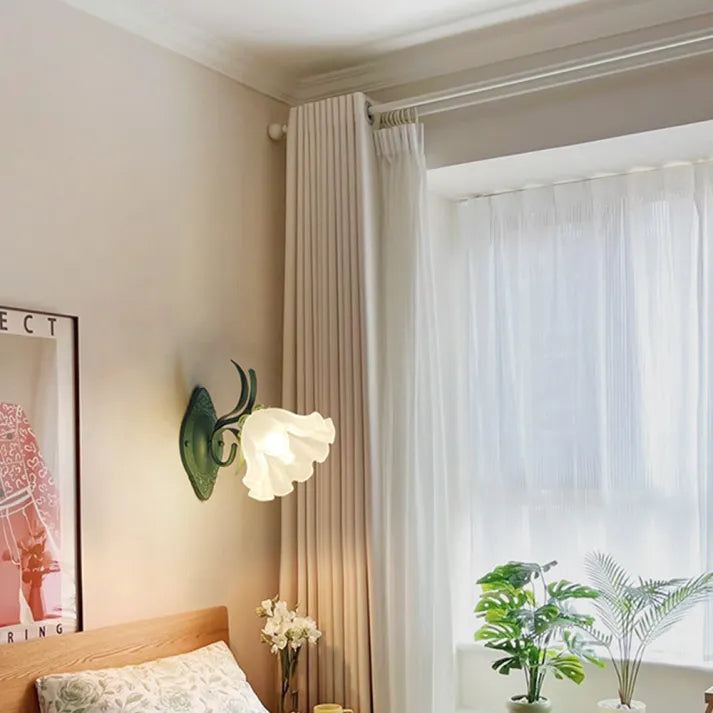 Skorter | LED Lily of the Valley Flower Wall Lamp - Decorative Floral Light Fixture for Living Room & Bedroom Decor