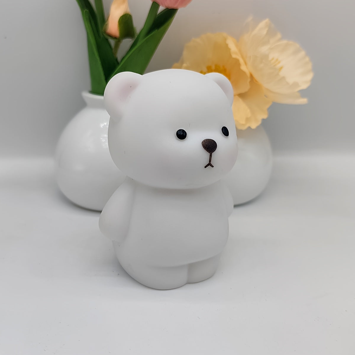 Skorter | RusticBear - Freestanding Bear Night Lamp with LED Spotlight