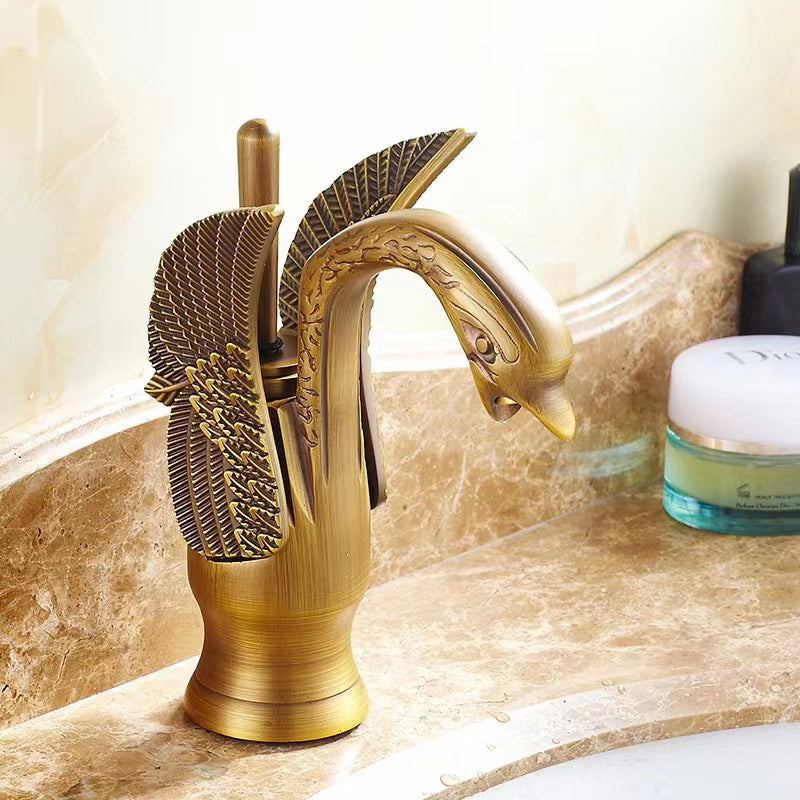 Skorter | Full brass bathroom sink faucet hot and cold water single lever sink faucet