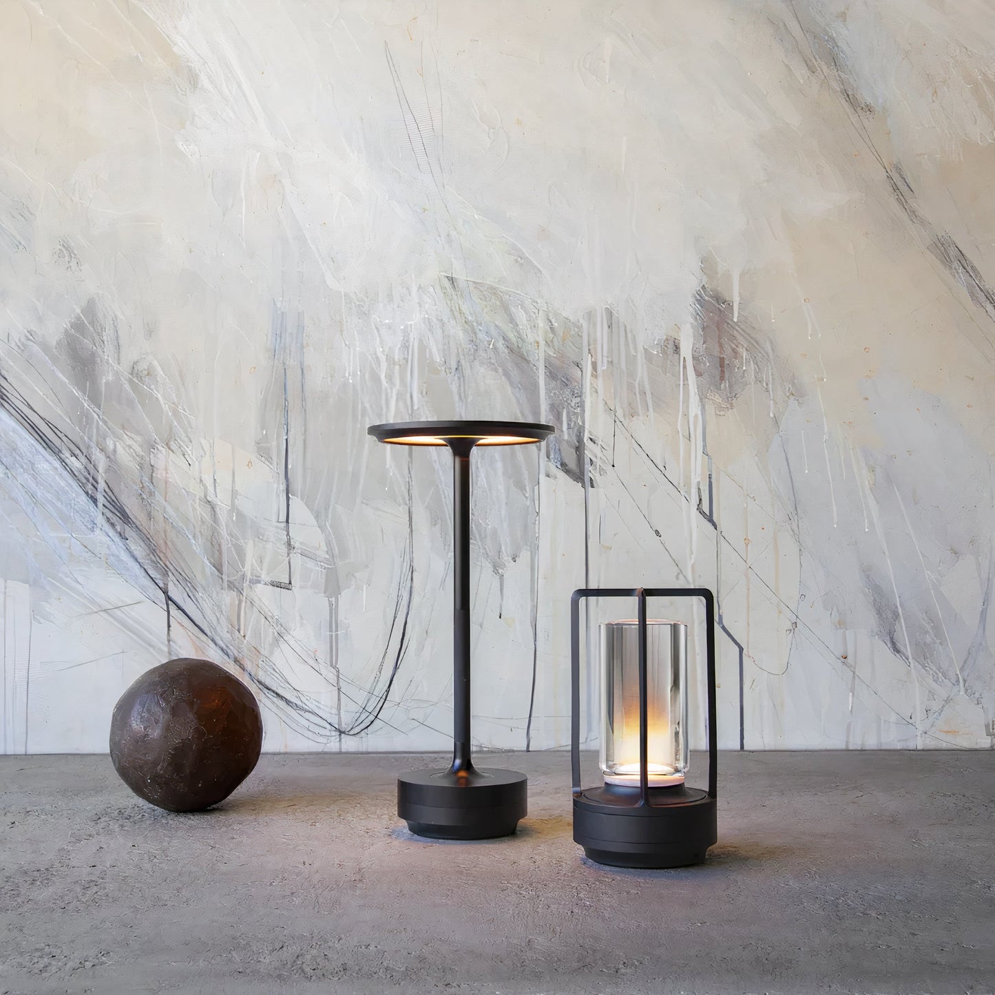 Skorter | LumenArt - Create an Atmosphere of Elegance with Thomas Table Lamp from LumenArt