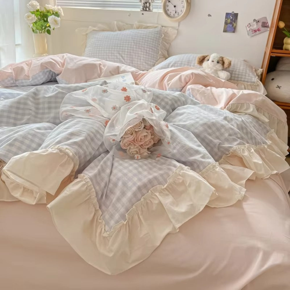 Skorter | Gingham Check Ruffled Edges Bedding Set
