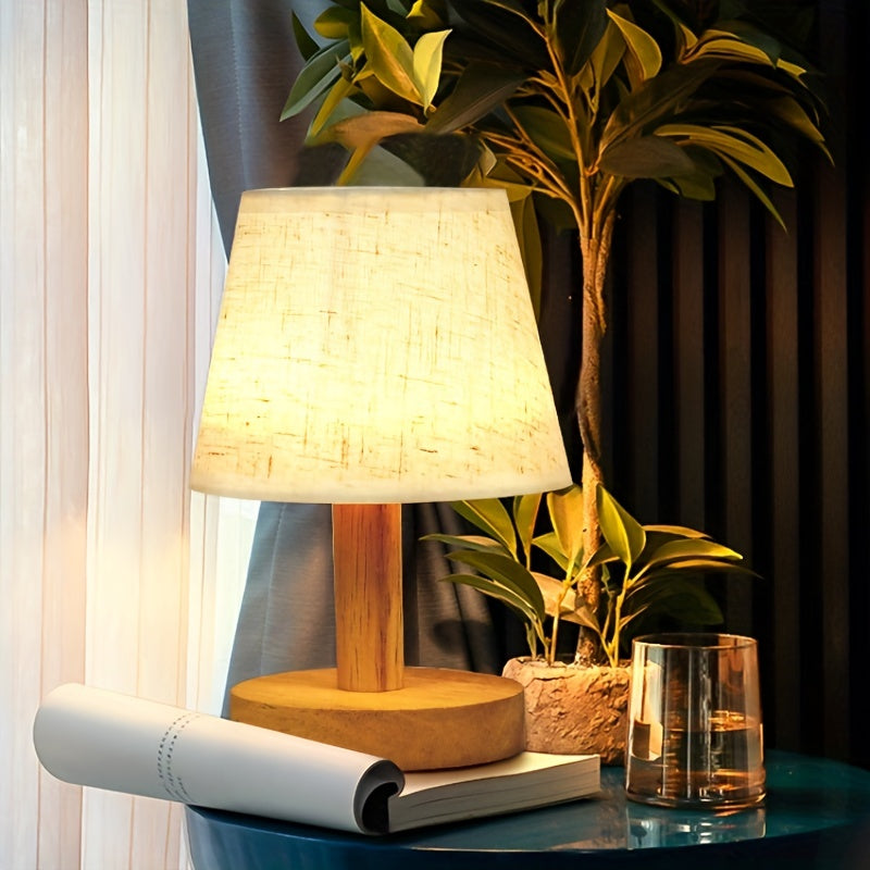Skorter | NordicLicht - Three LED Night Light with Linen Shade