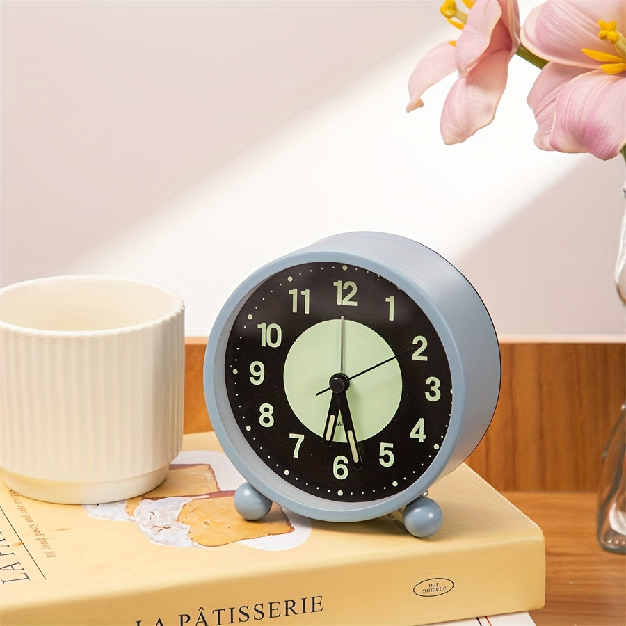 Skorter | EleganceMetal - Chic Metal Alarm Clock with Soft Night Light