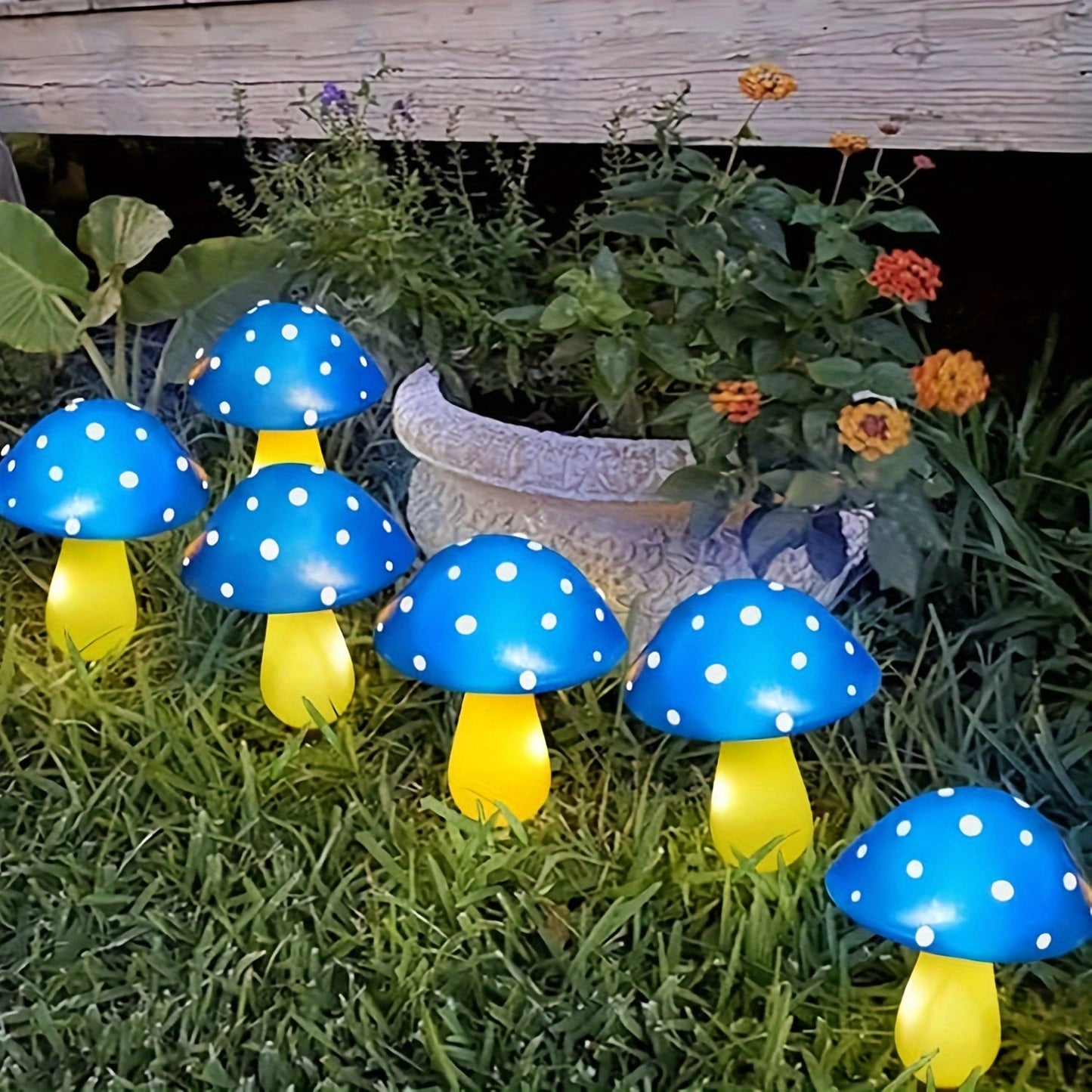 Skorter | SolarGlow - Solar Mushroom Garden Lamps with 8 Modes, Energy-Saving Decorative Outdoor Lighting