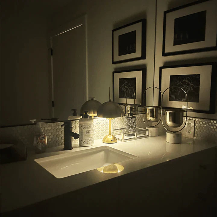 Skorter | Modern table lamp
