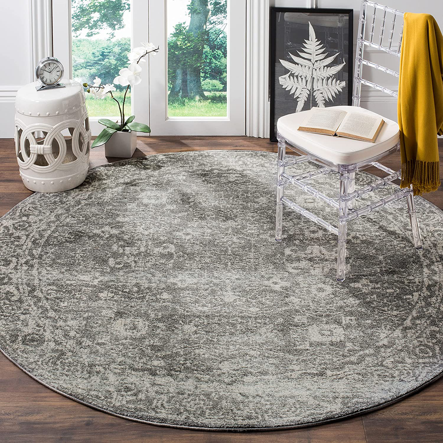 Skørter | Safavieh Evoke Collection EVK270S Shabby Chic Distressed Non-Shedding Stain Resistant Living Room Bedroom Area Rug, 3' x 3' Round, Gray / Ivory