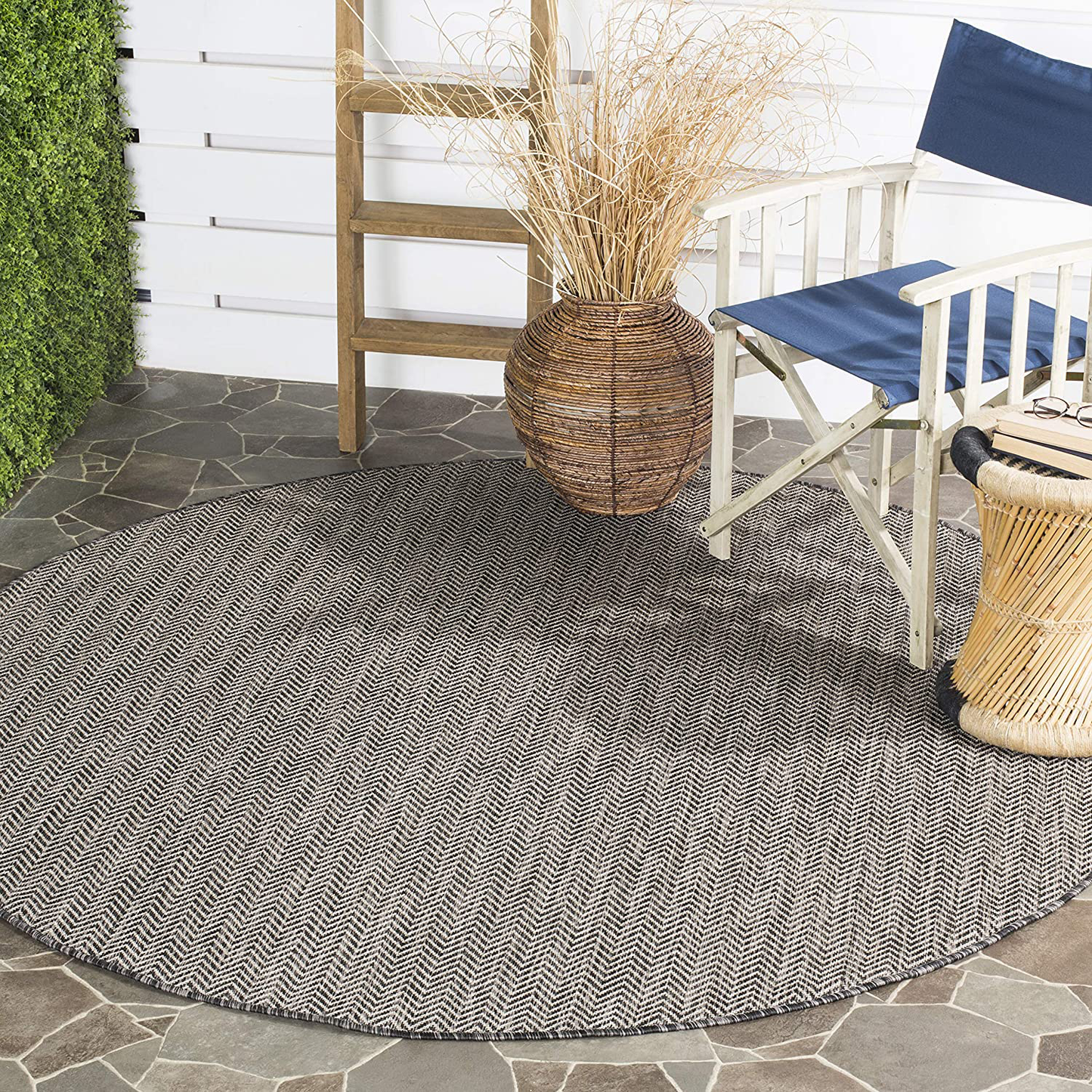 Skørter | Safavieh Courtyard Collection CY8022 Indoor/ Outdoor Non-Shedding Easy Clean Patio Backyard Veranda Deck Mudroom Area Rug, 5'3" x 5'3" Round, Black / Beige