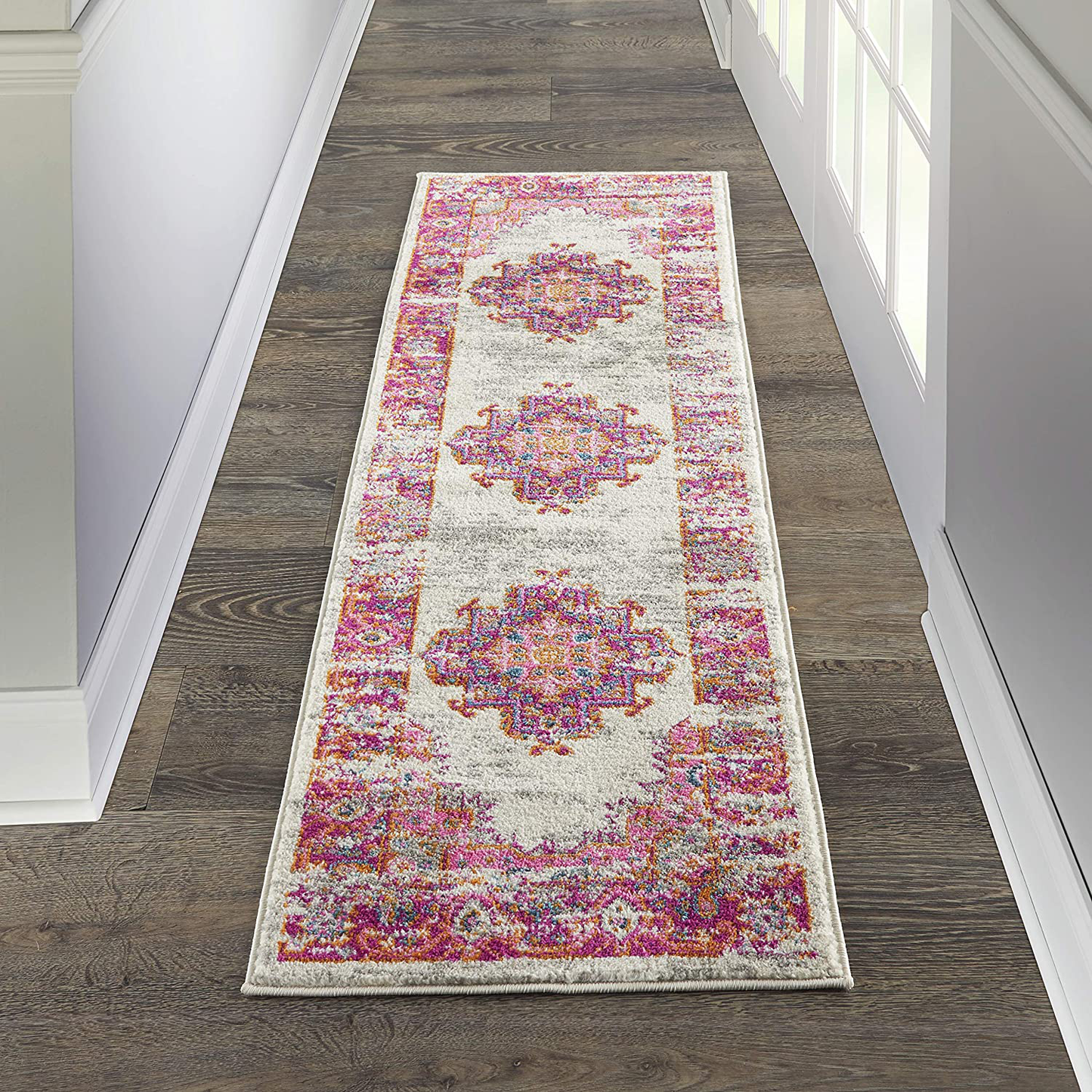 Skørter | Nourison Passion Rug, 1'10" x 6', Ivory/Fuchsia, 6 Feet