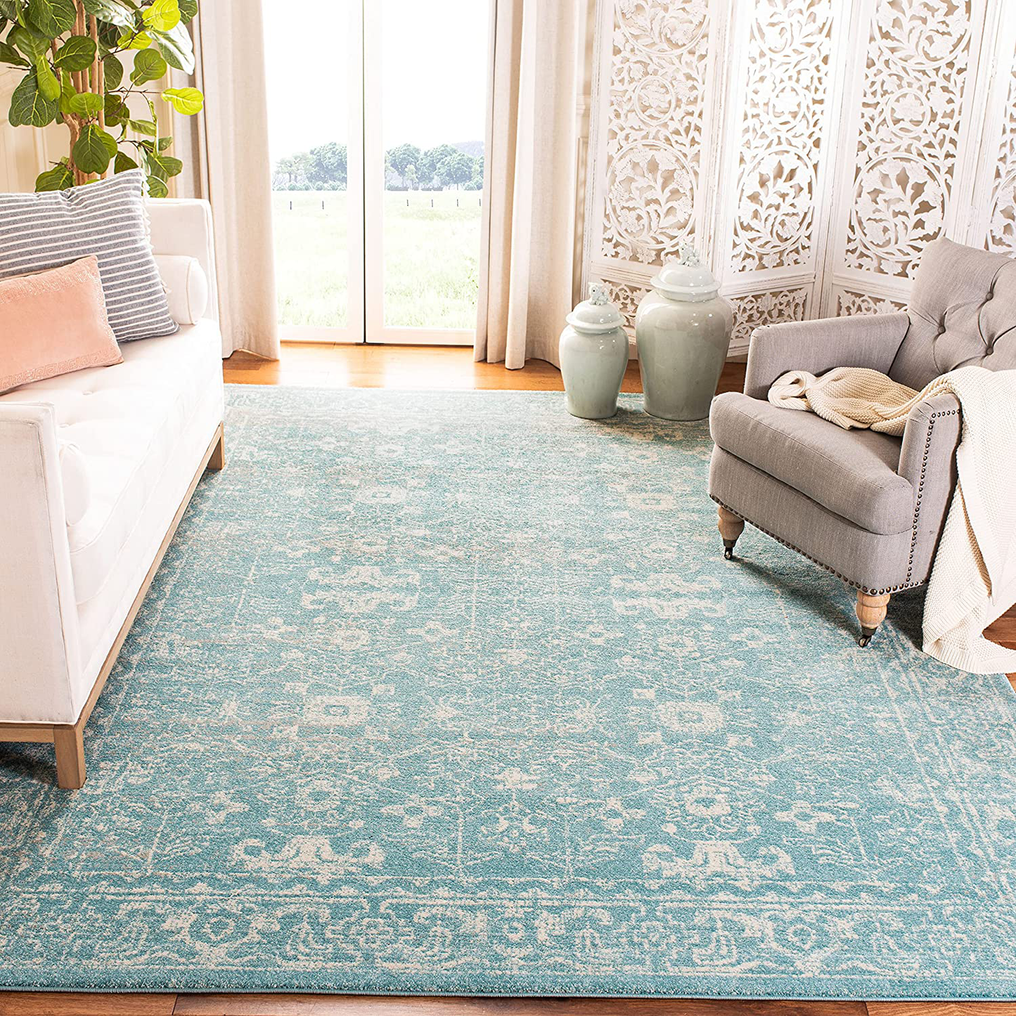 Skørter | Safavieh Evoke Collection EVK270S Shabby Chic Distressed Non-Shedding Stain Resistant Living Room Bedroom Area Rug, 3' x 3' Round, Gray / Ivory