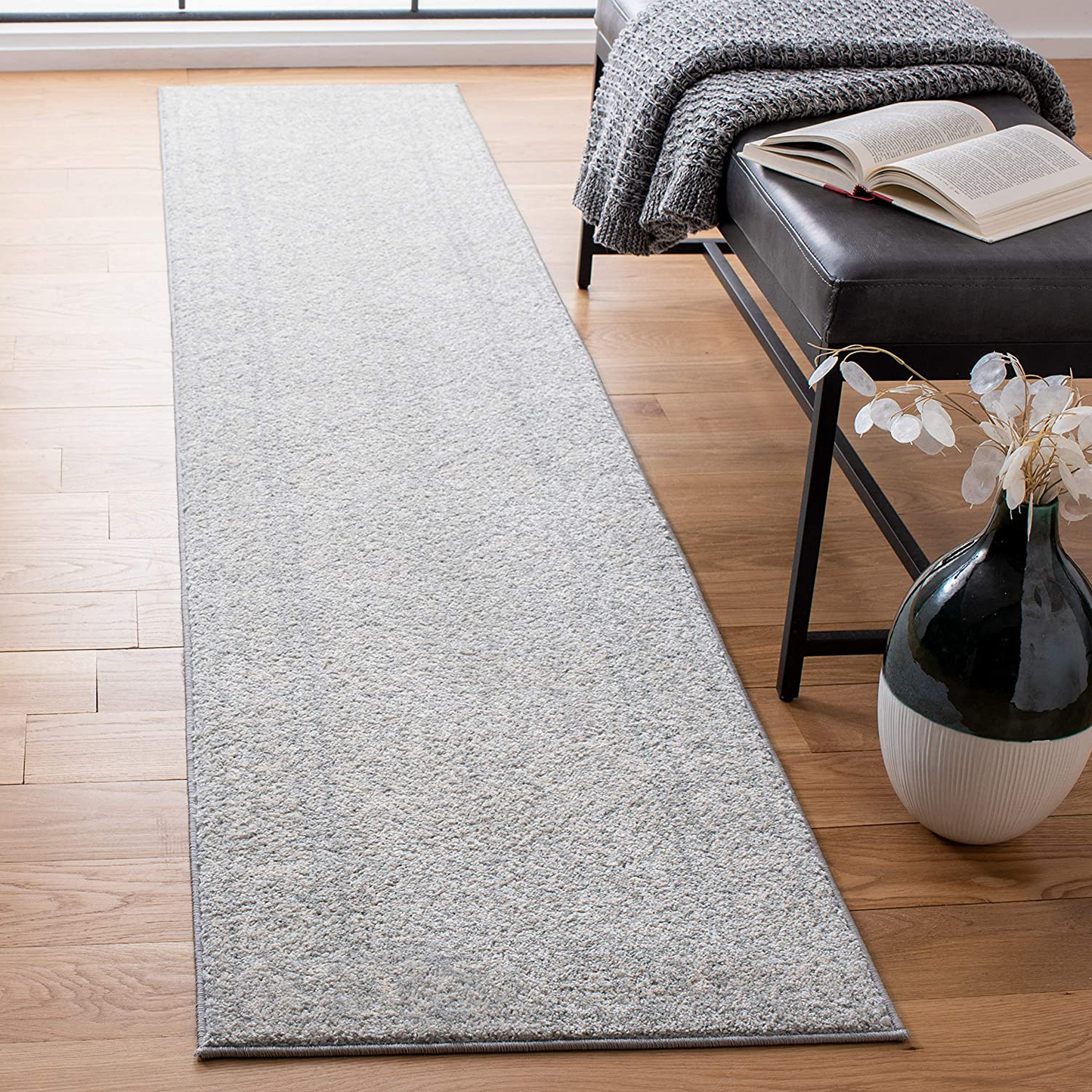 Skørter | Safavieh Tulum Collection TUL264G Moroccan Boho Distressed Non-Shedding Stain Resistant Living Room Bedroom Runner, 2' x 9', Light Gray / Ivory