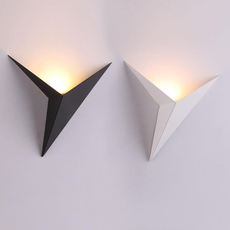 Skorter | Modern LED Triangular Wall Lamp for Stylish Interiors