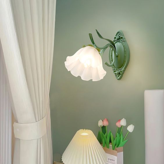 Skorter | LED Lily of the Valley Flower Wall Lamp - Decorative Floral Light Fixture for Living Room & Bedroom Decor