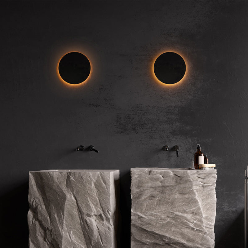 Skorter | LunaGlow - Minimalist LED Wall Lamps Black Metal for Garden and Hallway