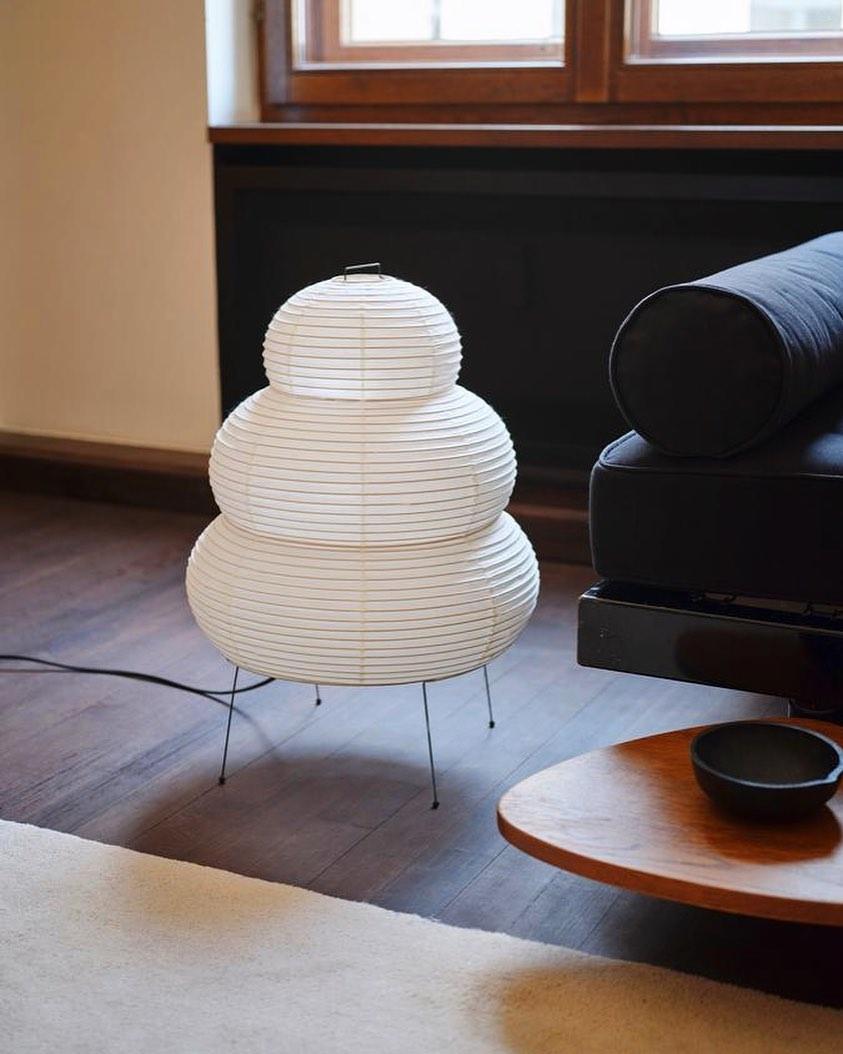 Skorter | Paper table lamp