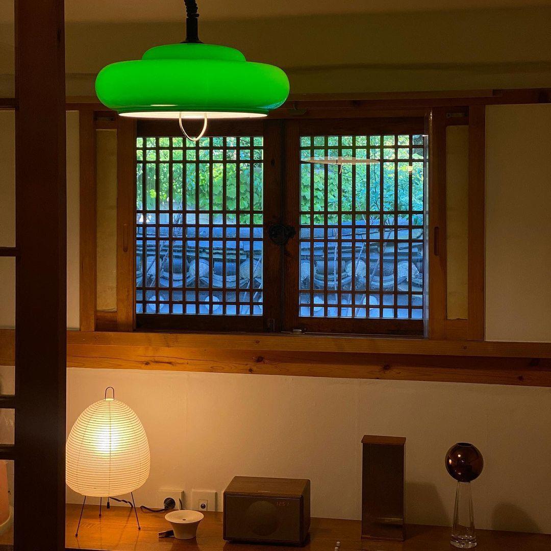 Skorter | Paper table lamp