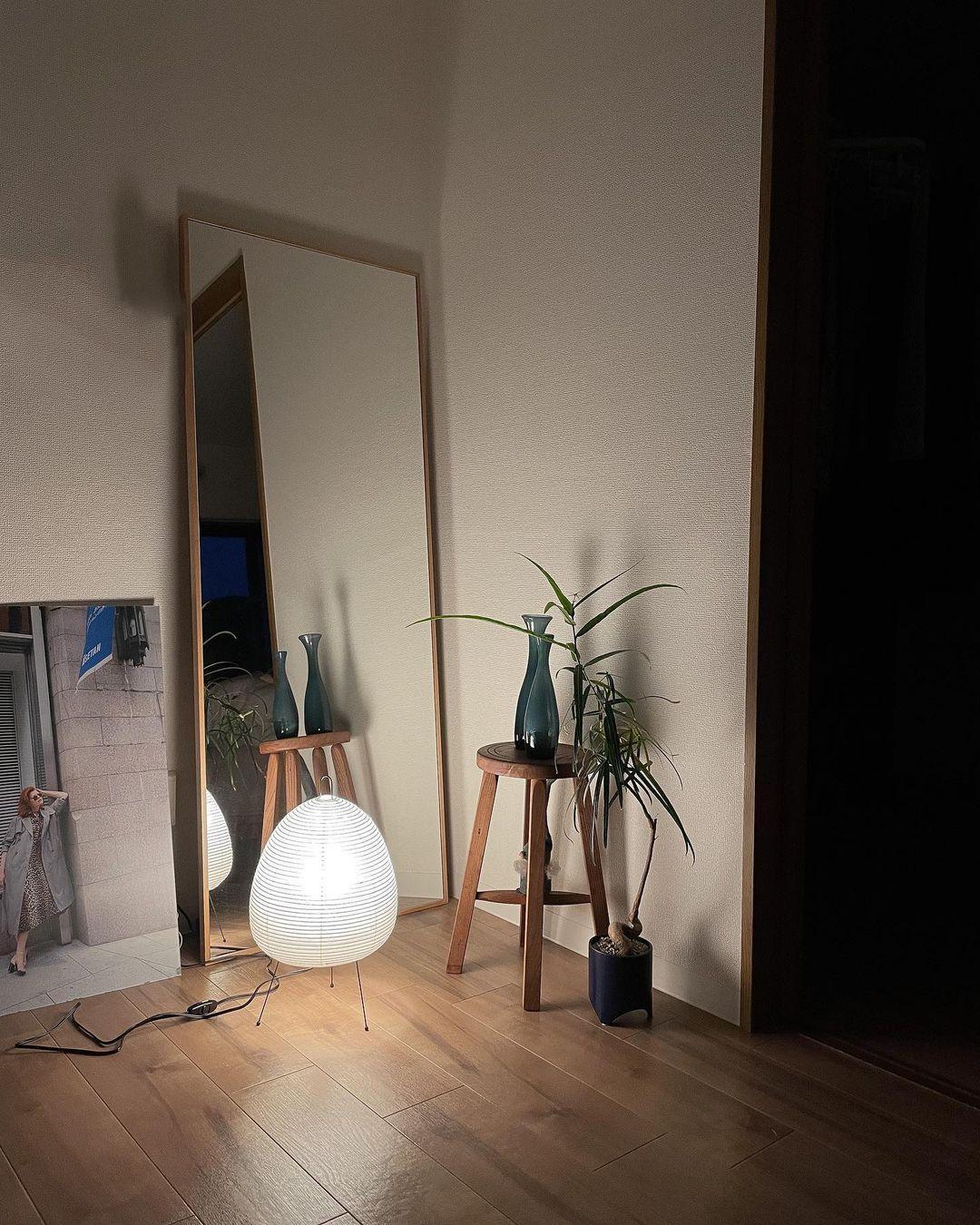 Skorter | Paper table lamp