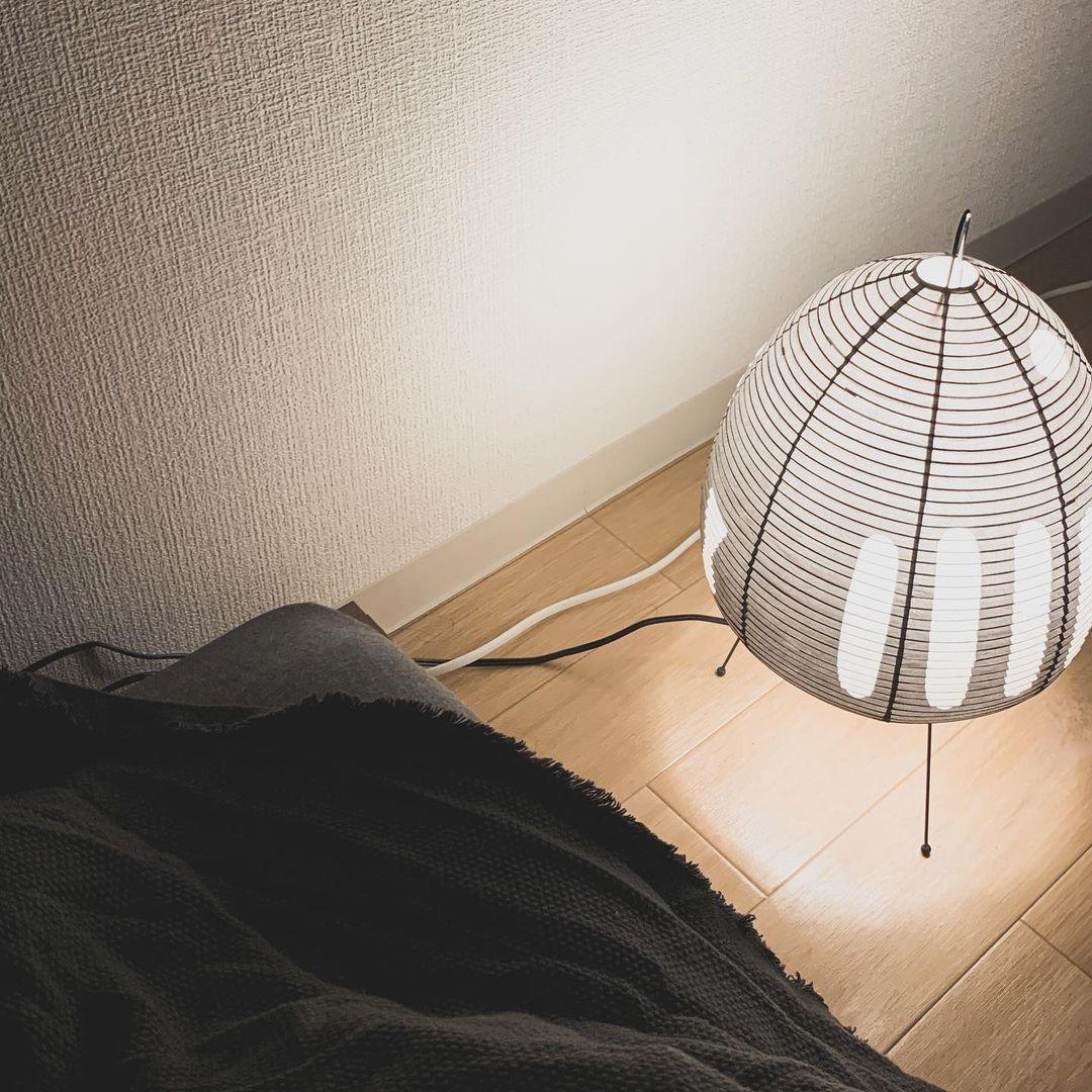 Skorter | Paper table lamp