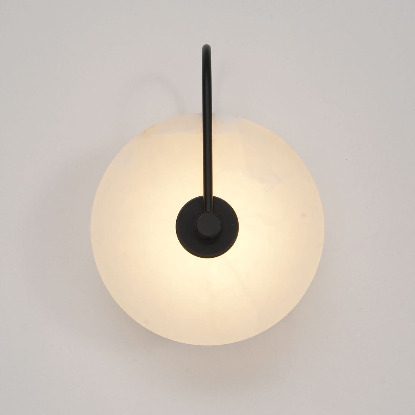 Skorter | Alabaster LED Wall Lamp – Modern Ambient Lighting