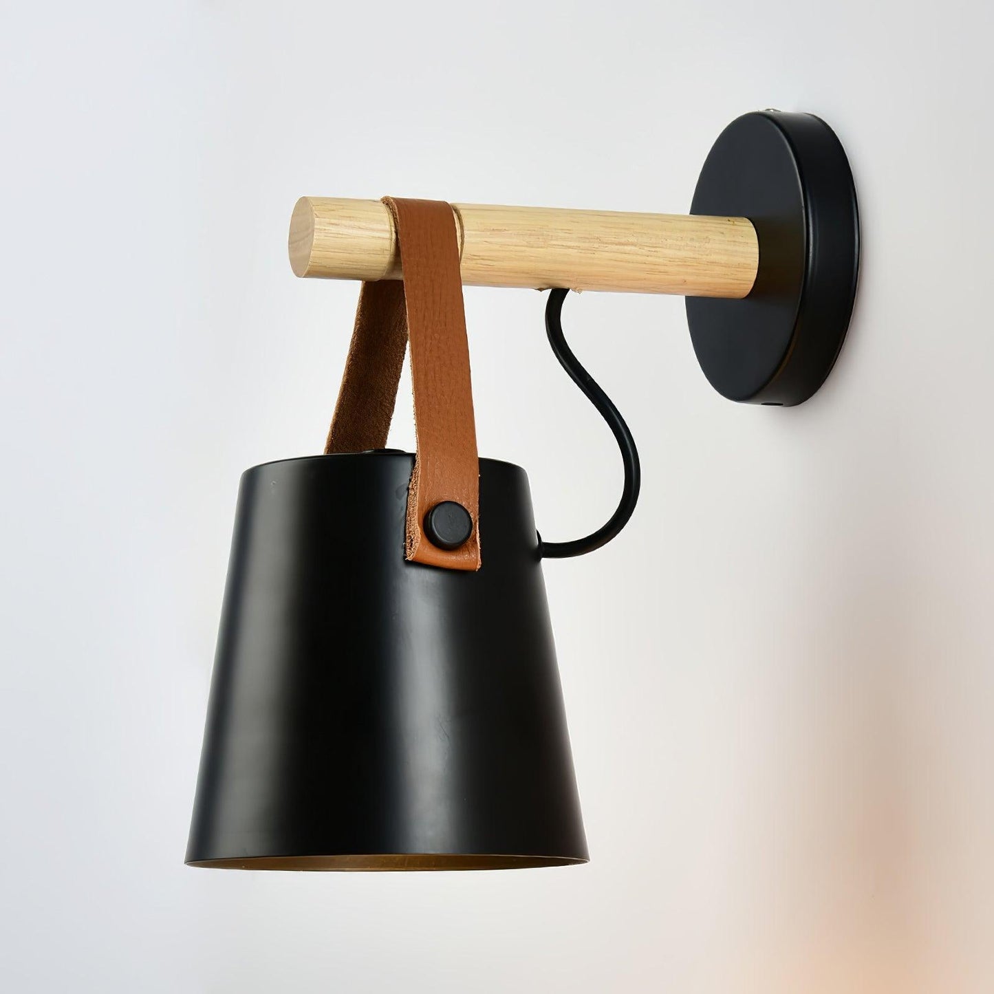 Skorter | Tree Stake Wall Lamp