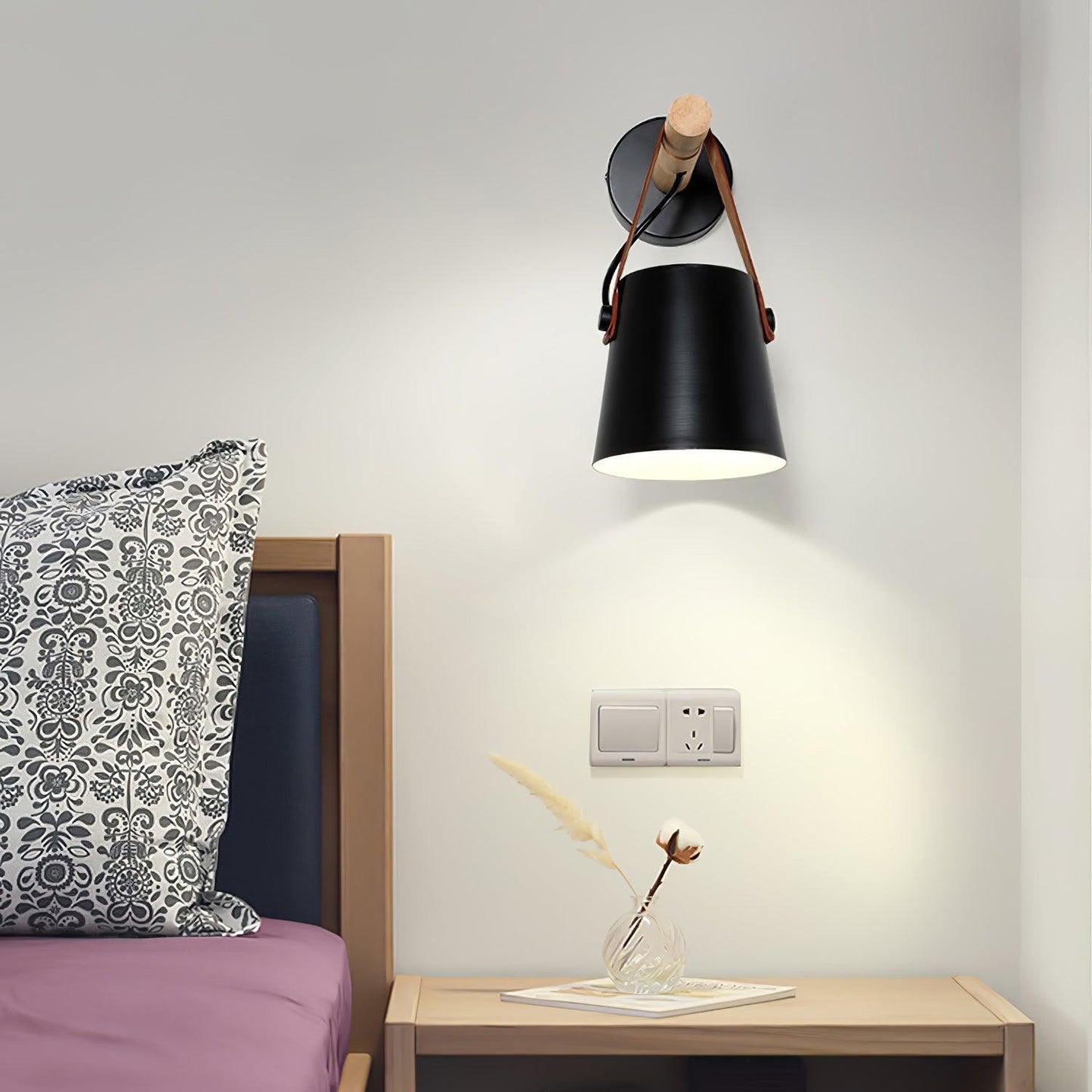 Skorter | Tree Stake Wall Lamp