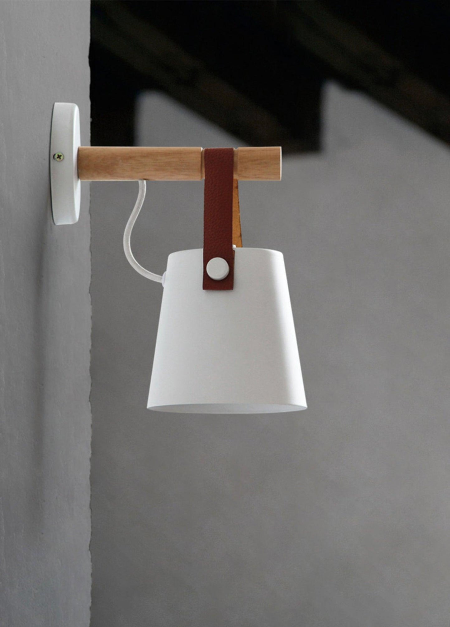 Skorter | Tree Stake Wall Lamp