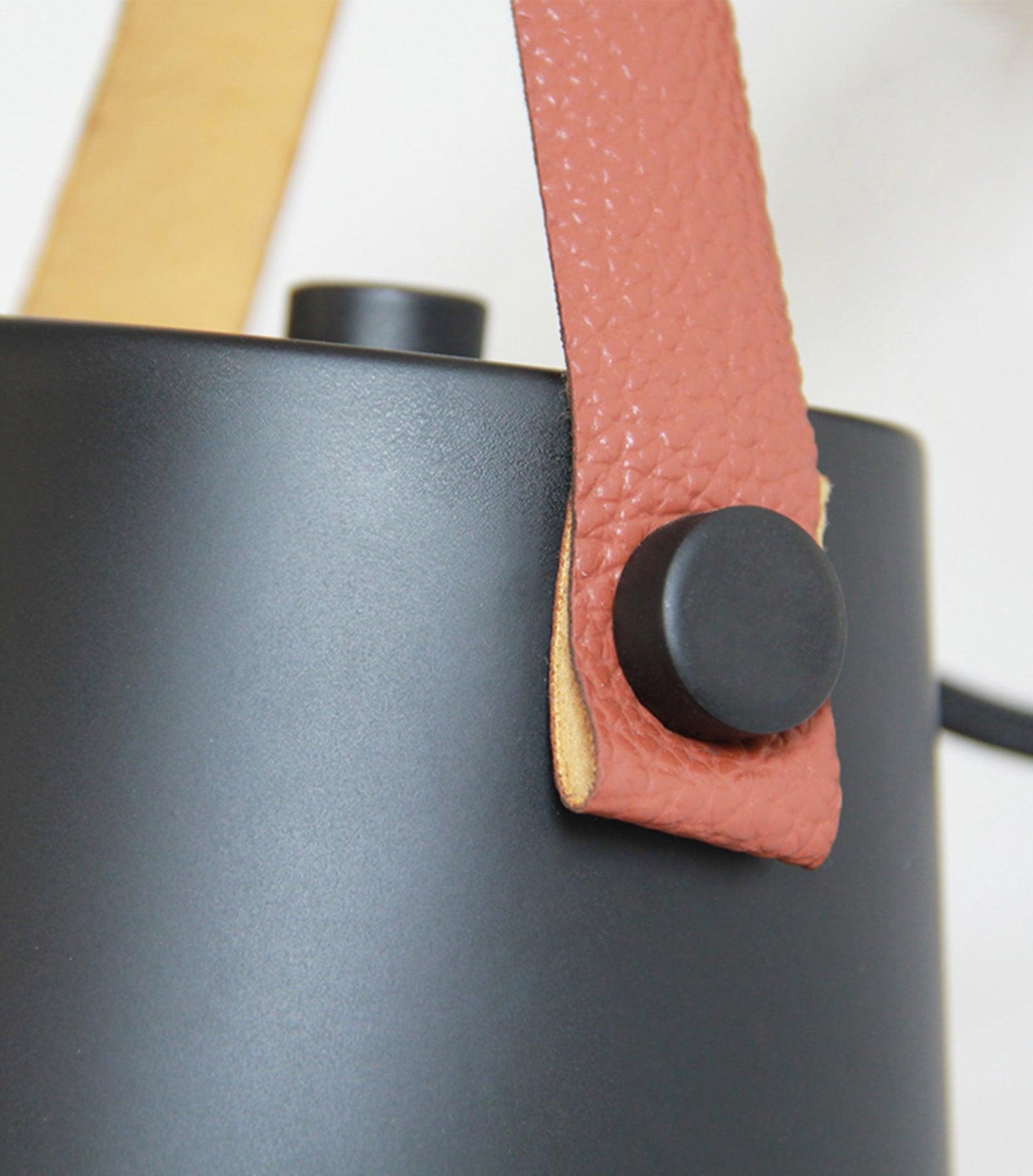 Skorter | Tree Stake Wall Lamp