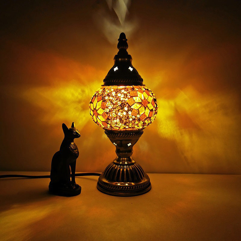 Skorter | Traditional Tiffany Oval Glass Iron 1-Light Table Lamp for the Living Room