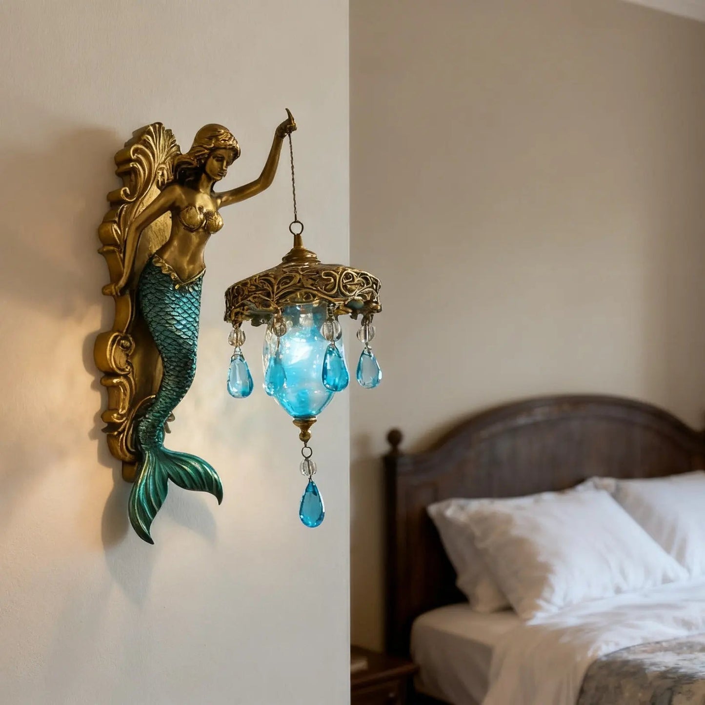 Skorter | Elegant Baroque Mermaid Wall Lamp – Artistic Maritime Wall Lighting for Atmospheric Spaces