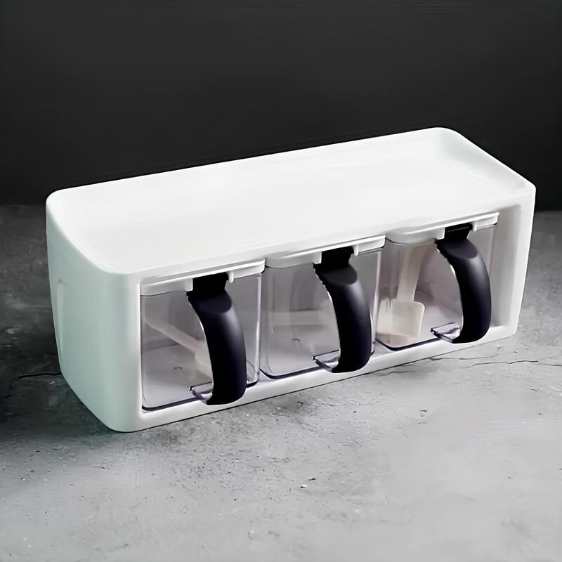 Skorter with transparent spice containers with handle and lid