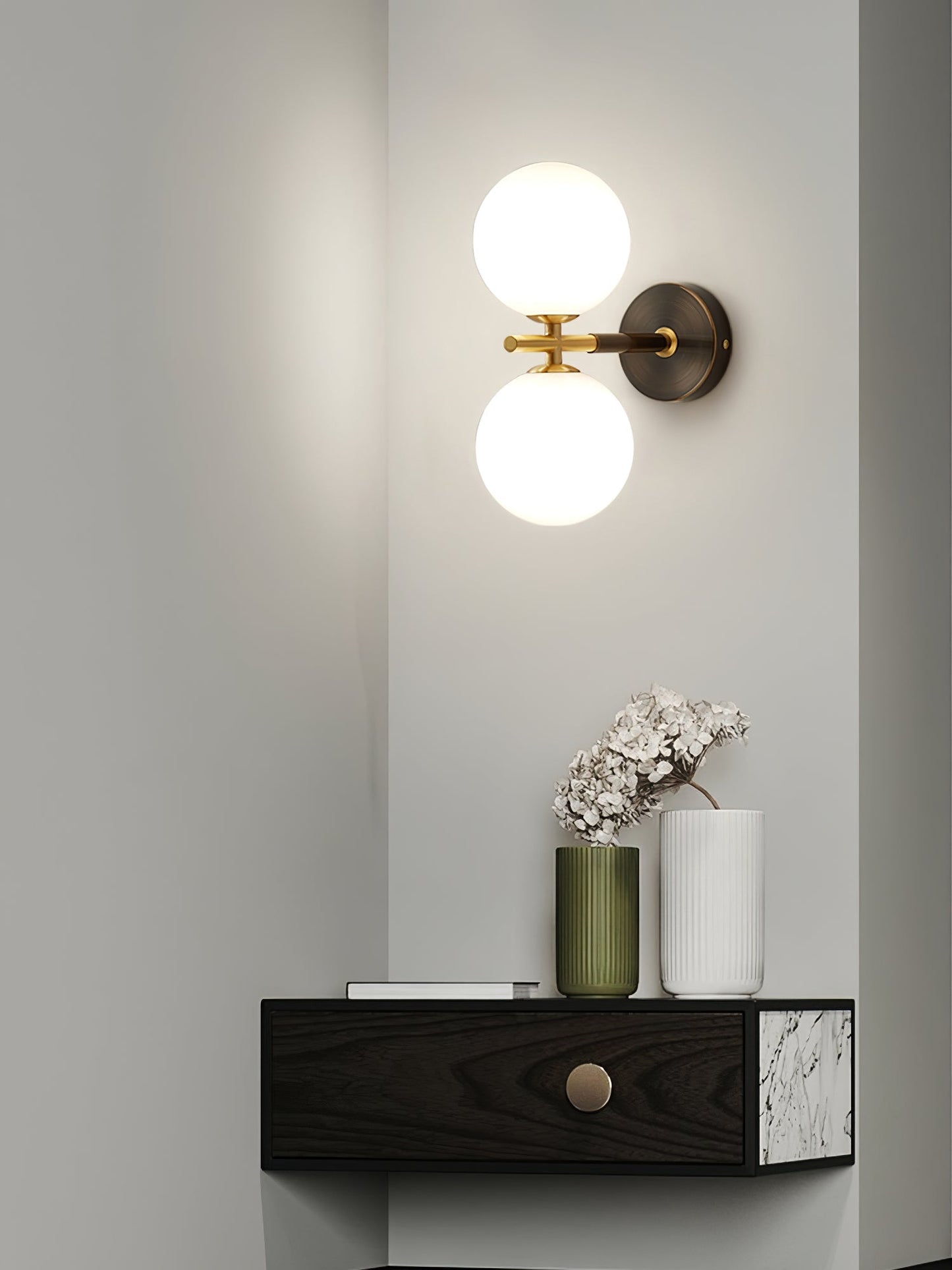 Skorter | GlobalGlow – Gold Wall Lamp with Global Inspiration