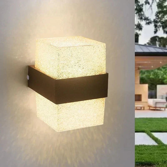 Skorter | Outdoor Wall Light – Nature-Inspired Weatherproof LED Fixture