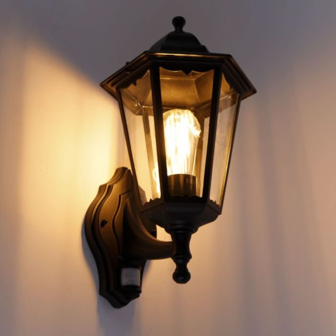 Skorter | Glow Sensor - Outdoor Wall Lamp Black with Motion Sensor
