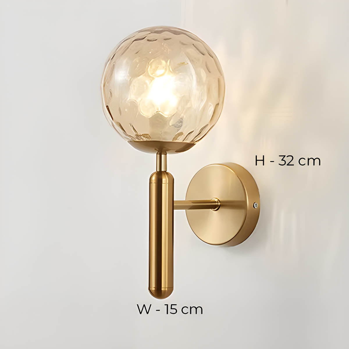 Skorter | Elegant wall lamp Clear in beautifully crafted glass