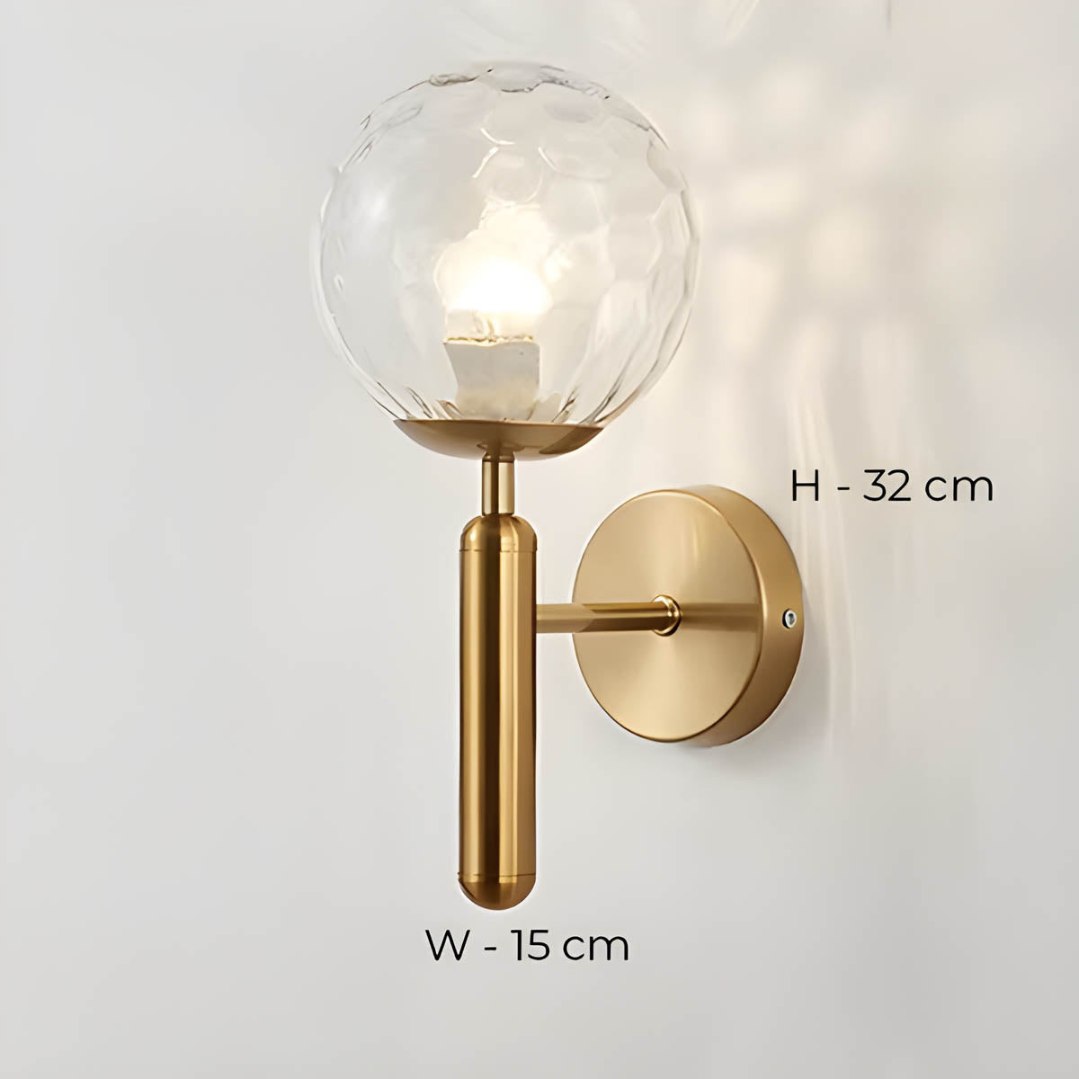 Skorter | Elegant wall lamp Clear in beautifully crafted glass