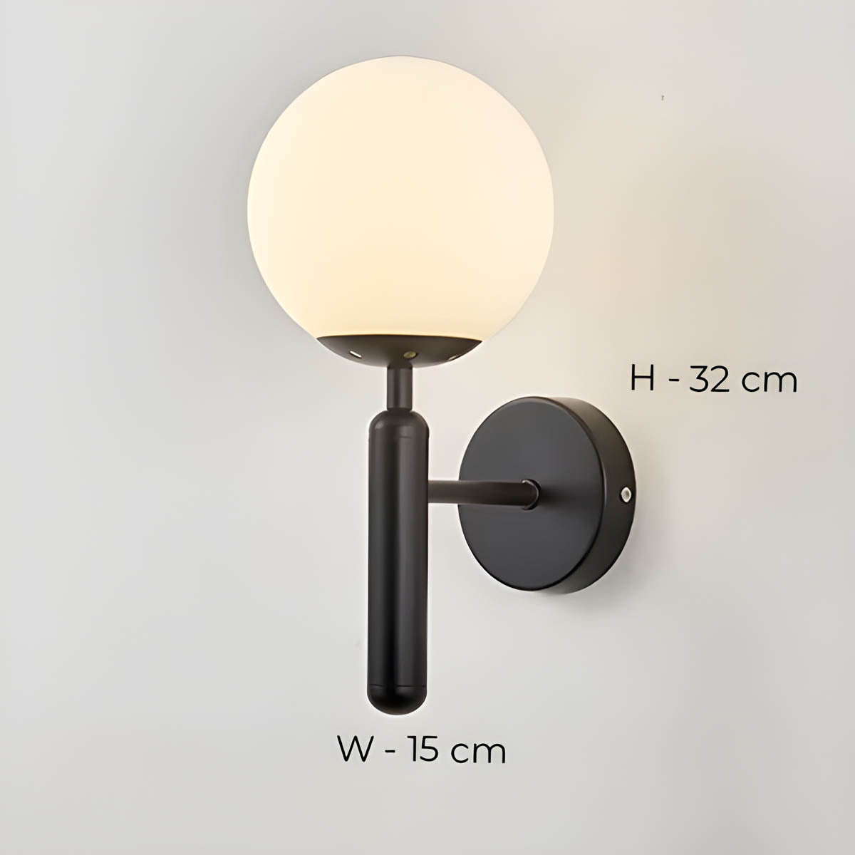 Skorter | Elegant wall lamp Clear in beautifully crafted glass