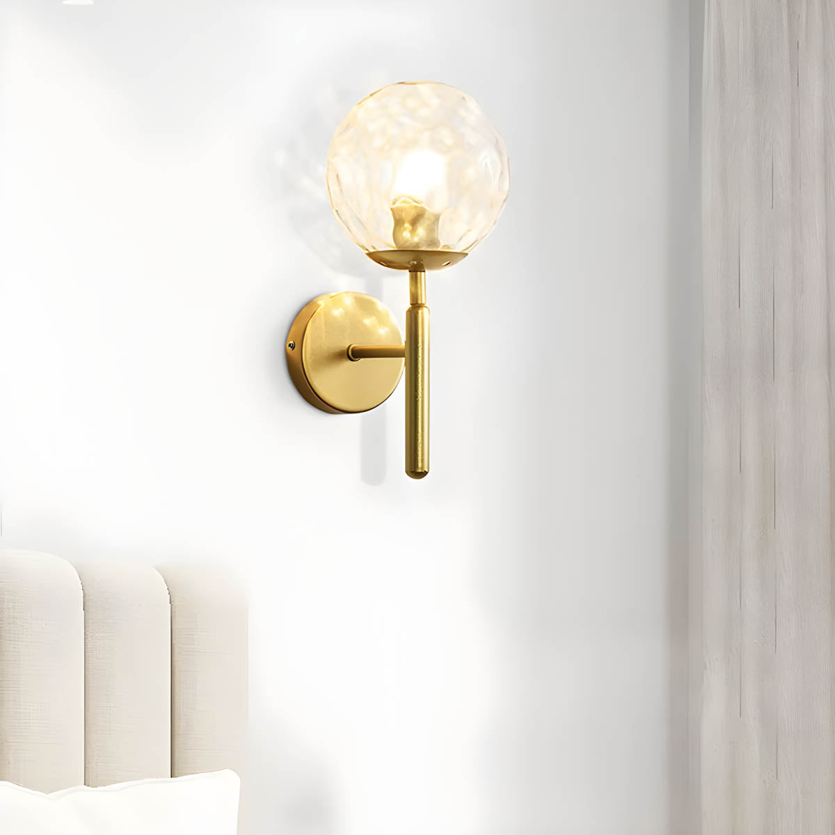 Skorter | Elegant wall lamp Clear in beautifully crafted glass